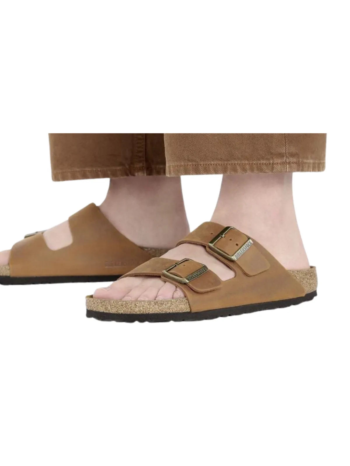 Arizona sandal in oiled leather with contoured footbed