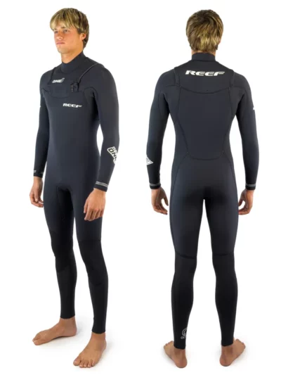 Reef ONE wetsuit for surfing with seamless shoulder design